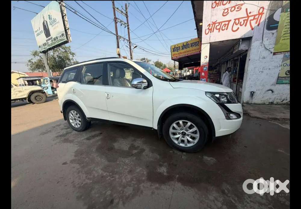Mahindra Xuv500 2017 Diesel 136000 Km Driven