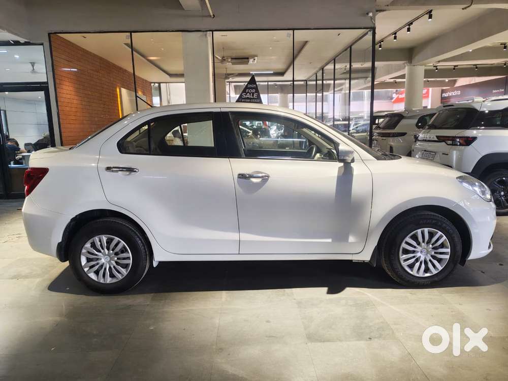 Maruti Suzuki Dzire 1.2 Vxi, 2022, Petrol