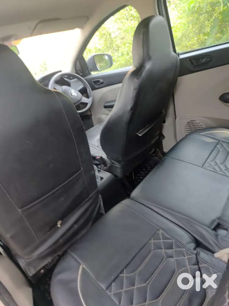Renault Triber 1.0 Rxe 2023