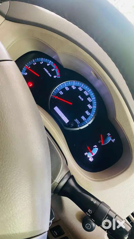 Toyota Innova 2013 Diesel 145000 Km Driven