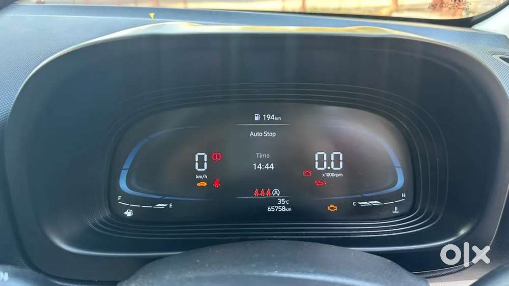 Hyundai Venue Sx (o) Mt 1.5 Diesel, 2023, Diesel