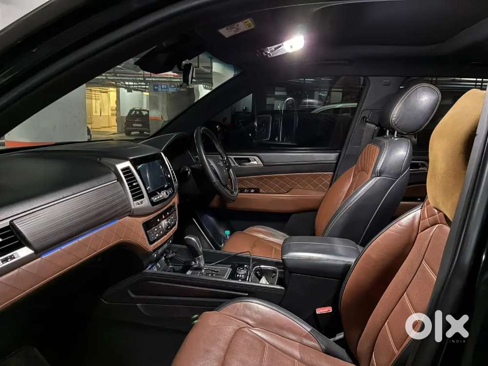 Mahindra Alturas G4 2019 Diesel 160000 Km Driven