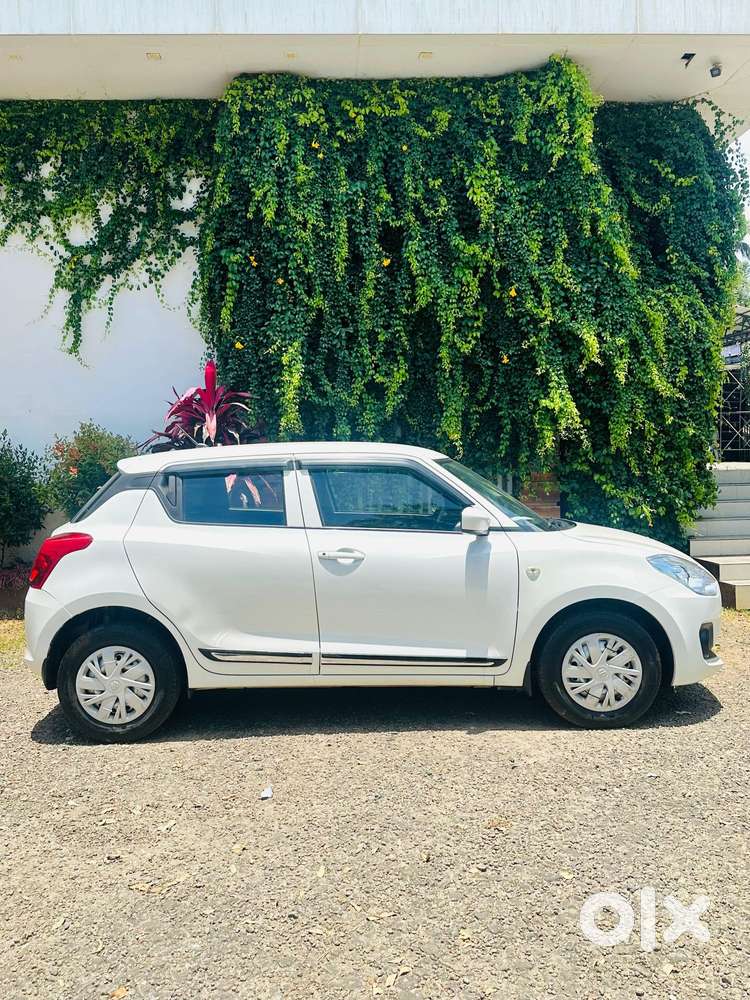 Maruti Suzuki Swift Lxi Optional-o, 2018, Petrol