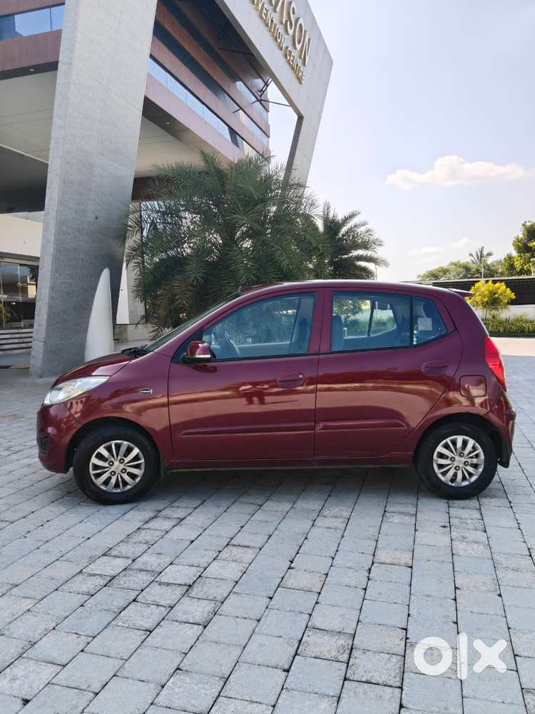 Hyundai I10 Sportz At, 2013, Petrol