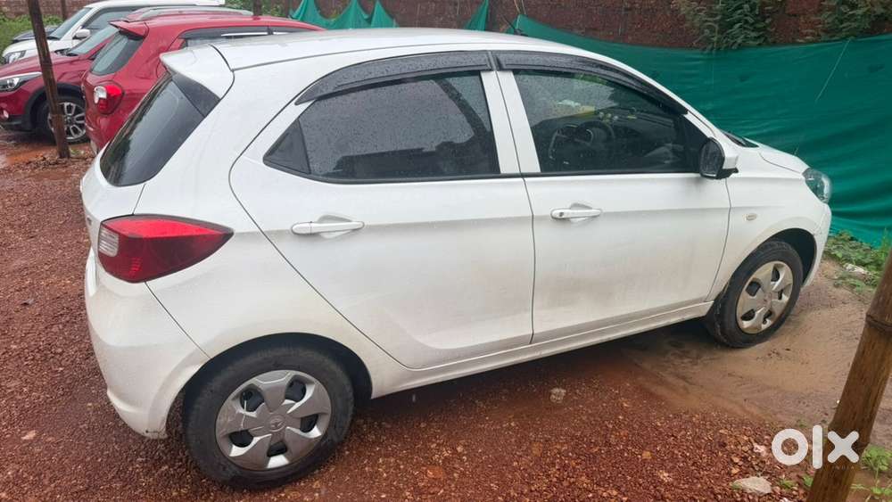 Tata Tiago Petrol 2017