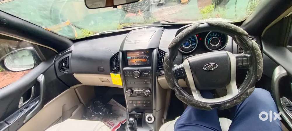 Mahindra Xuv500 2wd 2017