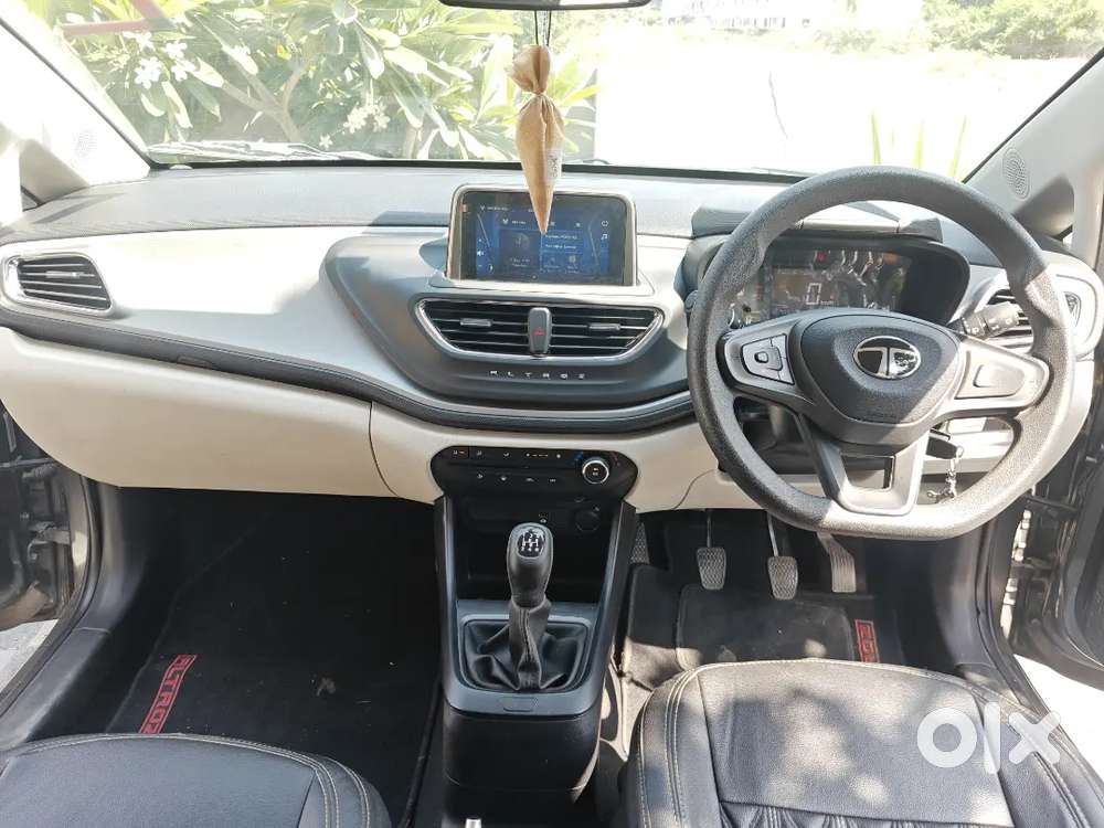 Tata Altroz Xm Plus 2024