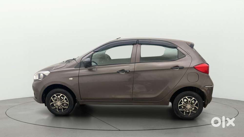 Tata Tiago Xe, 2019, Petrol
