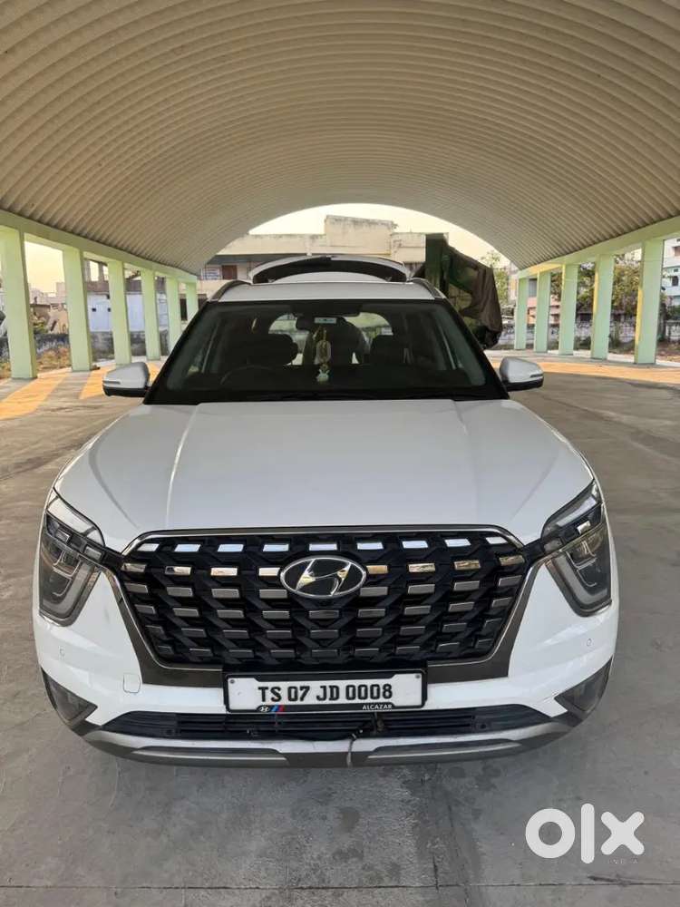 Hyundai Alcazar 2022 Petrol 32000 Km Driven
