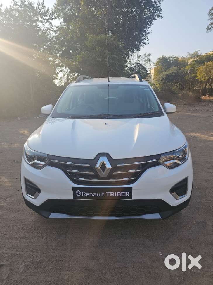 Renault Triber Rxz, 2020, Petrol