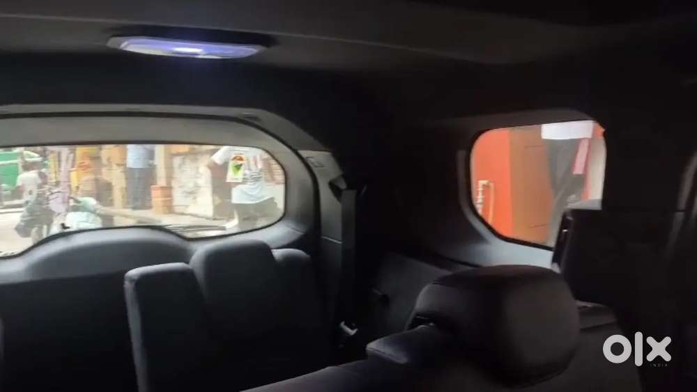 Tata Safari Dark 2024