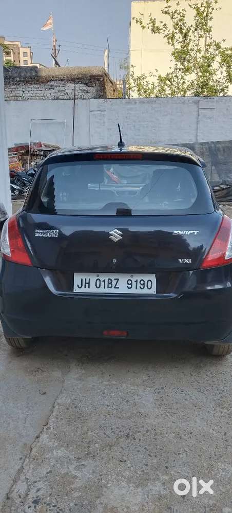 Maruti Suzuki Swift 2016