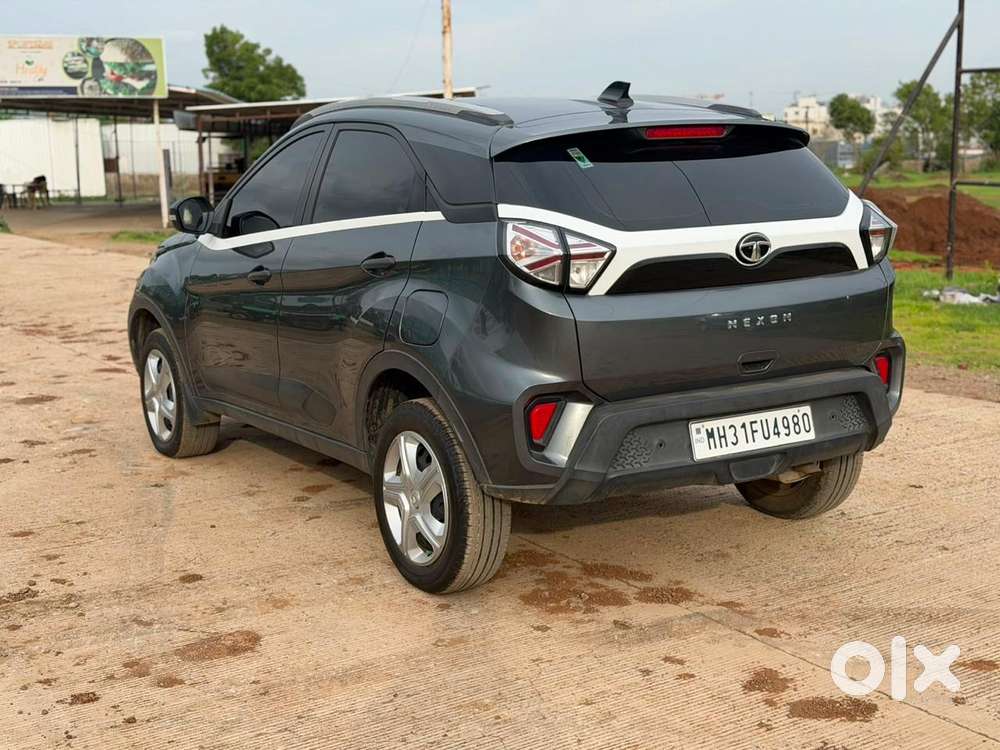 Tata Nexon, 2022, Petrol