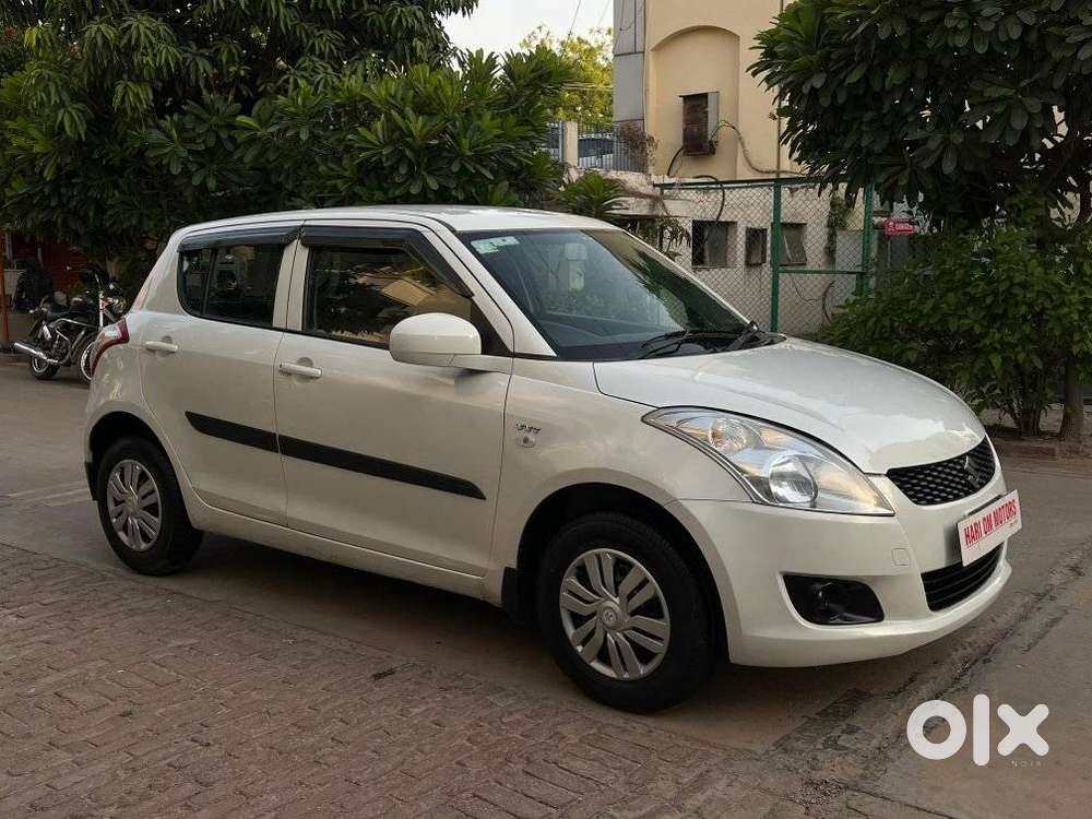Maruti Suzuki Swift Lxi Optional-o, 2014, Petrol