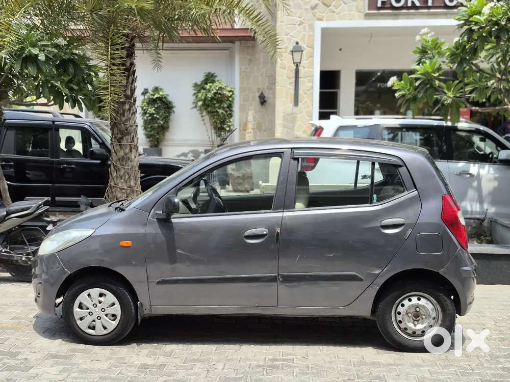Hyundai I10 Magna 2012 Car