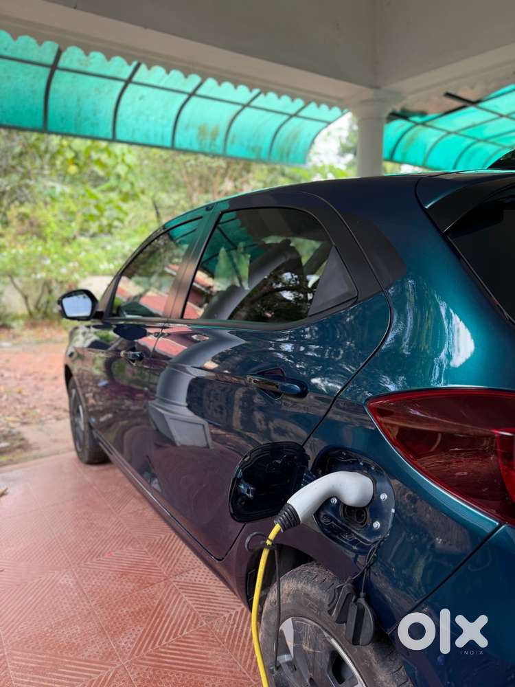 Tata Tiago Ev June 2025 Zx+lux 26000 Kms
