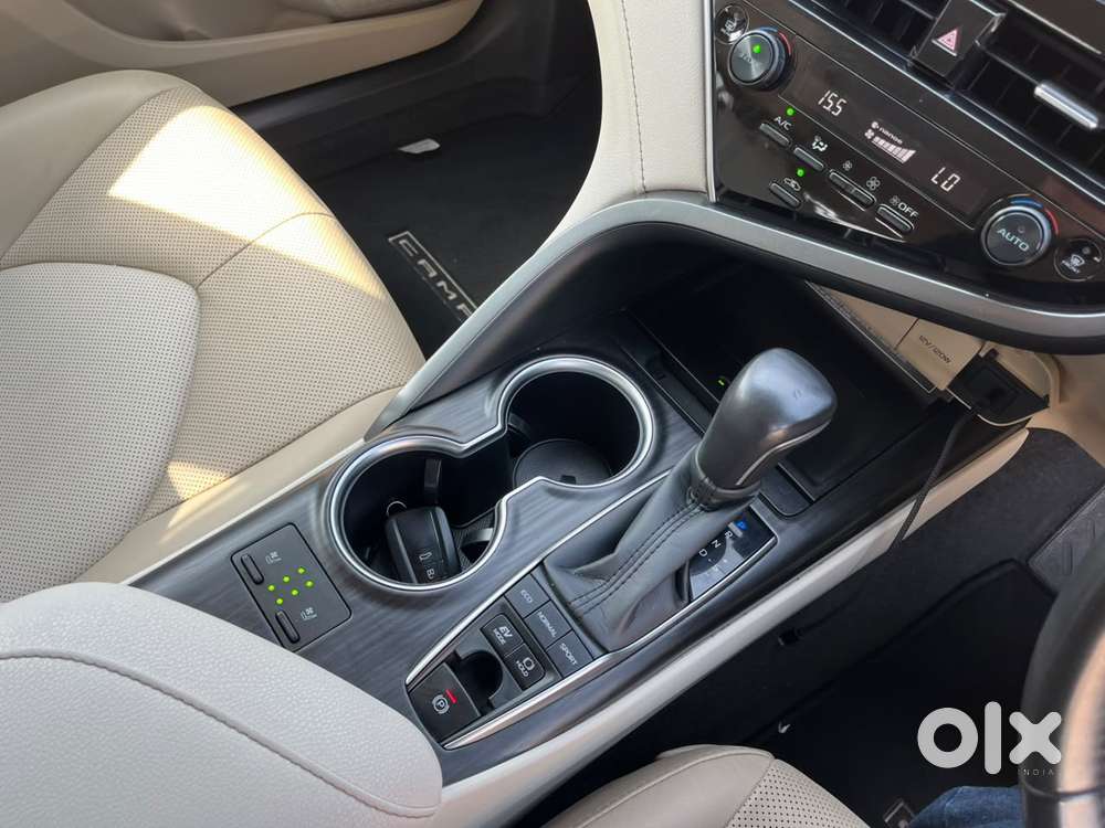 Toyota Camry Hybrid, 2024, Petrol