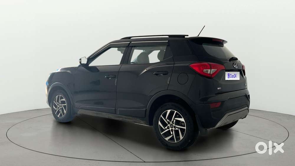 Mahindra XUV300 W8 Option, 2022, Petrol