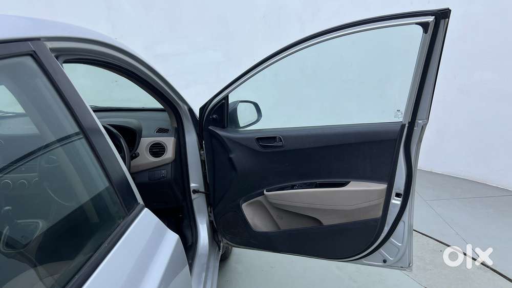 Hyundai Xcent Base 1.2, 2014, Petrol