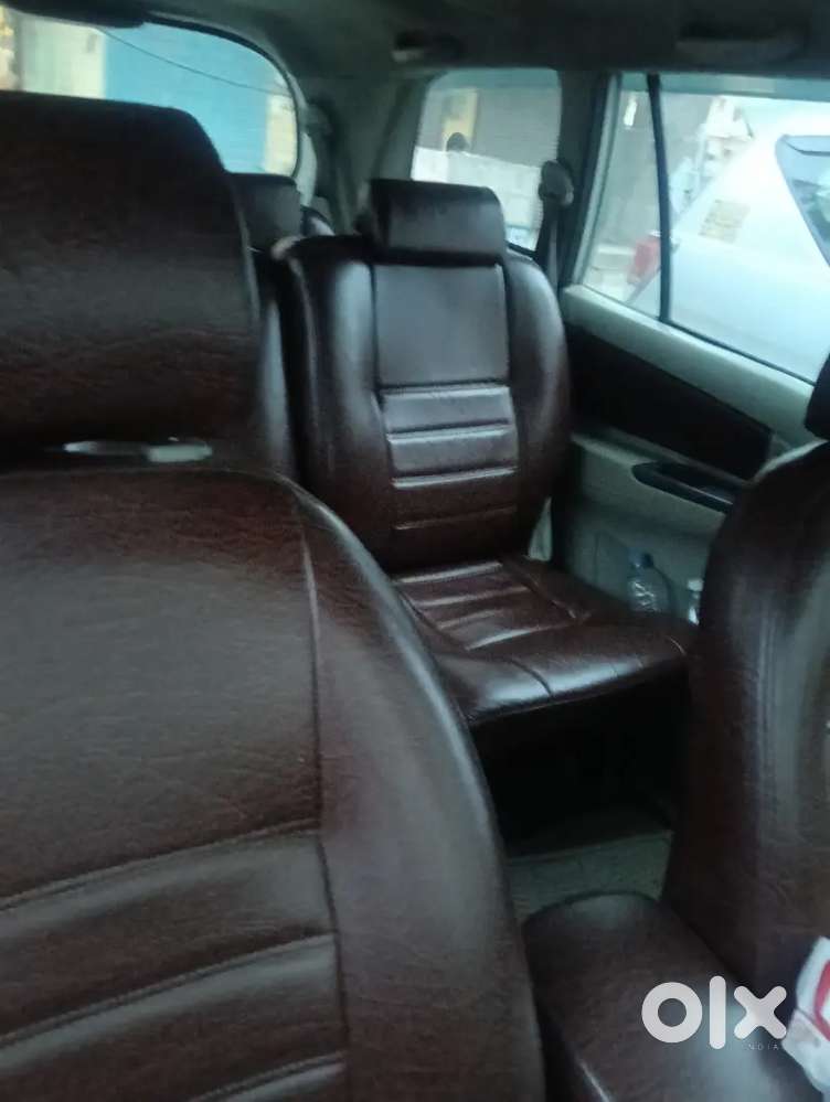 Toyota Innova 2013 Diesel 403200 Km Driven