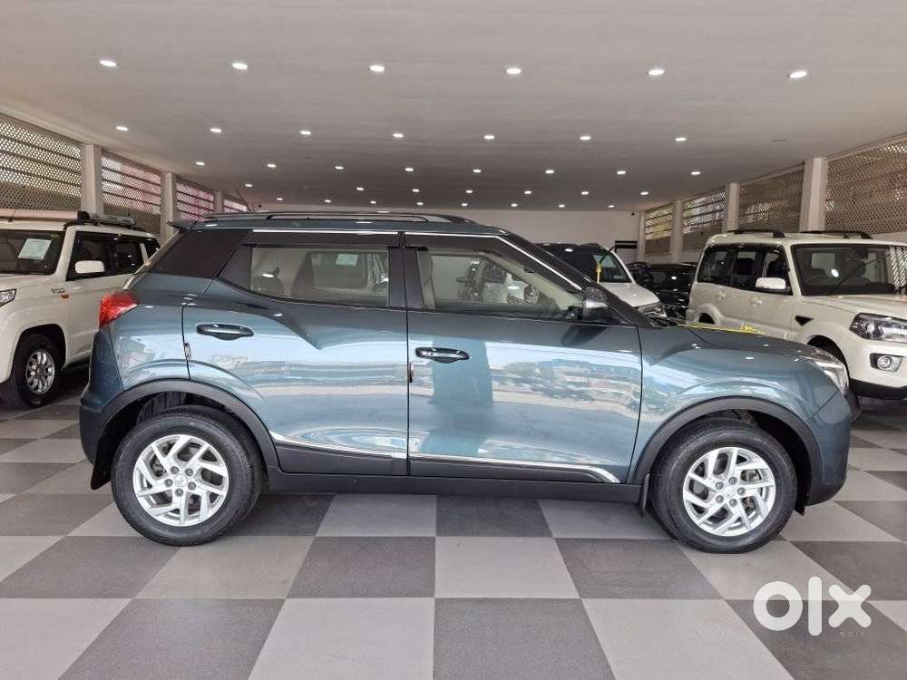 Mahindra Xuv300 W8, 2022, Petrol