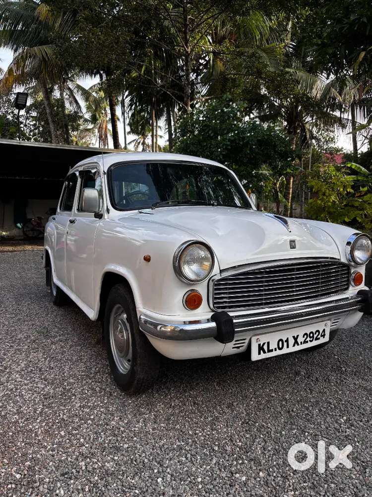 Ambassador Classic 1500 2002