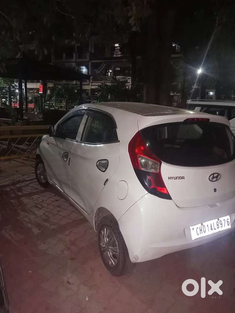 Hyundai Eon 0.8 Sportz 2012