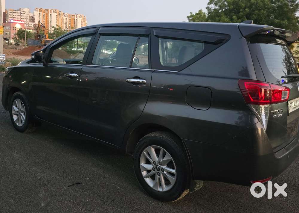 Toyota Innova Crysta 2.4 V, 2016, Diesel