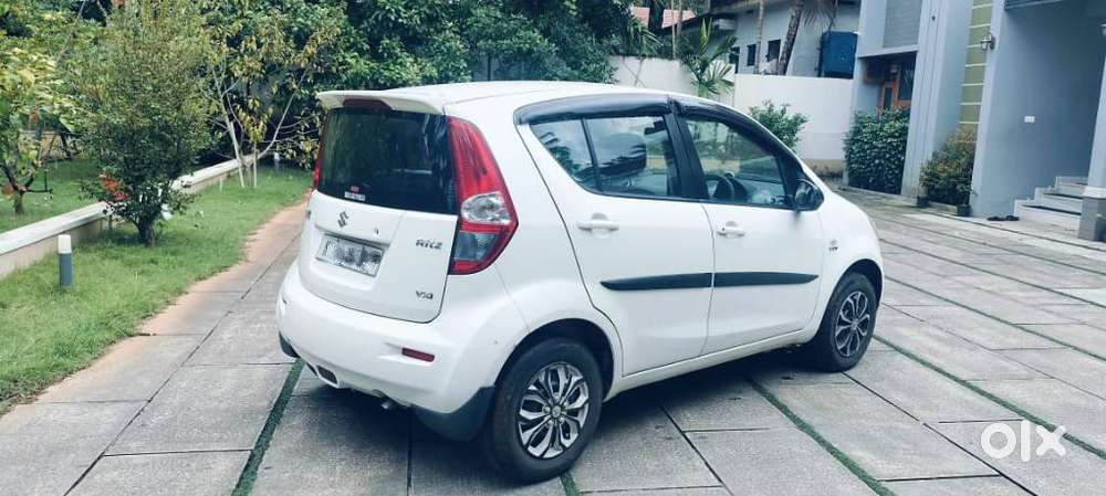 Maruti Suzuki Ritz Vxi, 2013, Petrol