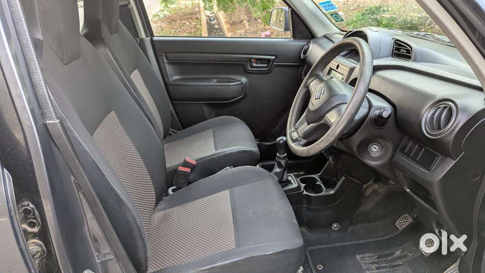 Maruti Suzuki S-presso Vxi Opt, 2022, Petrol
