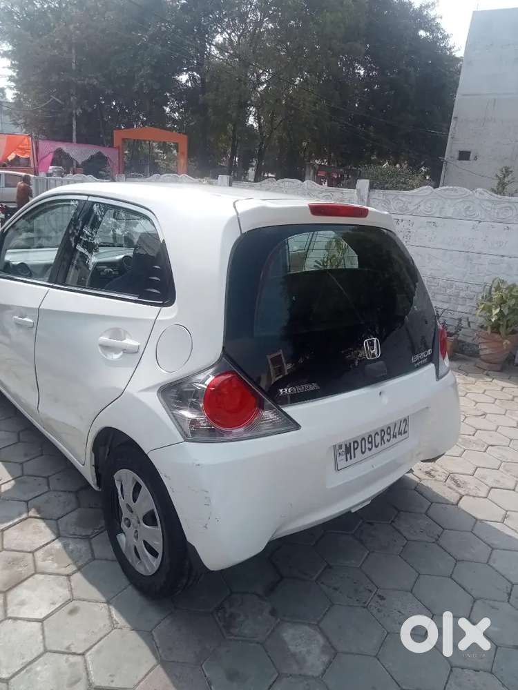 Honda Brio 2015 Petrol Well Maintained