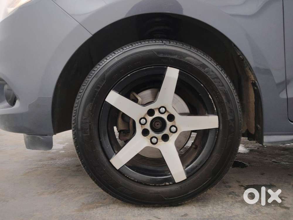 Ford Figo 2012-2015 Petrol Titanium, 2016, Petrol