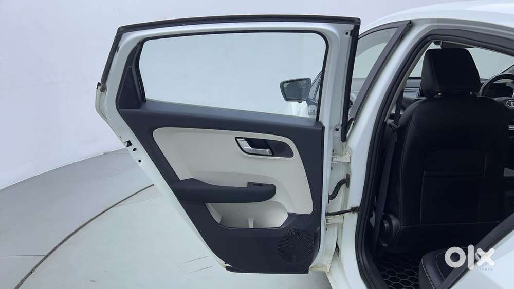Tata Altroz 1.5 Xz Plus Diesel, 2022, Diesel