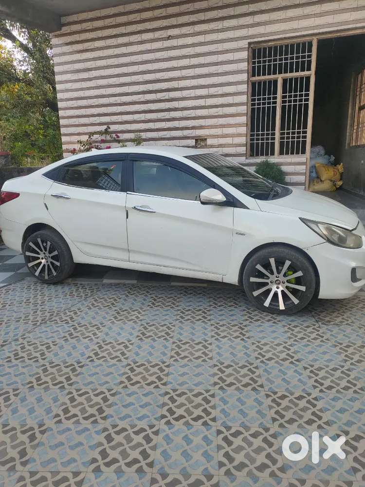 Hyundai Fluidic Verna 2013 Diesel