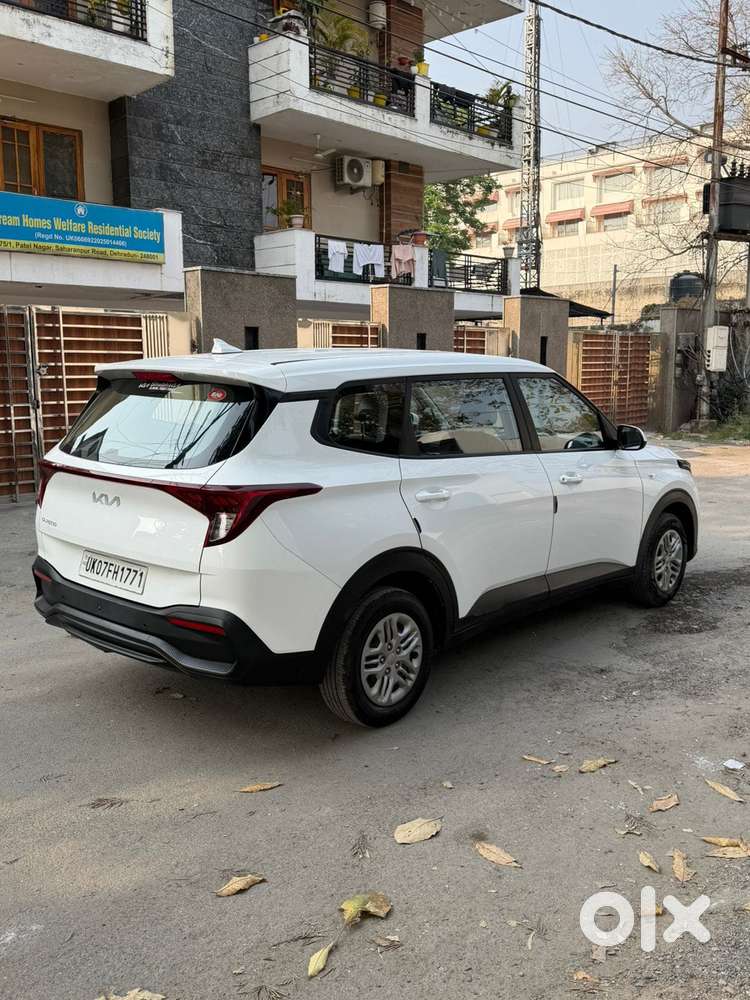 Kia Carens 1.5 Premium 7 Str, 2022, Petrol