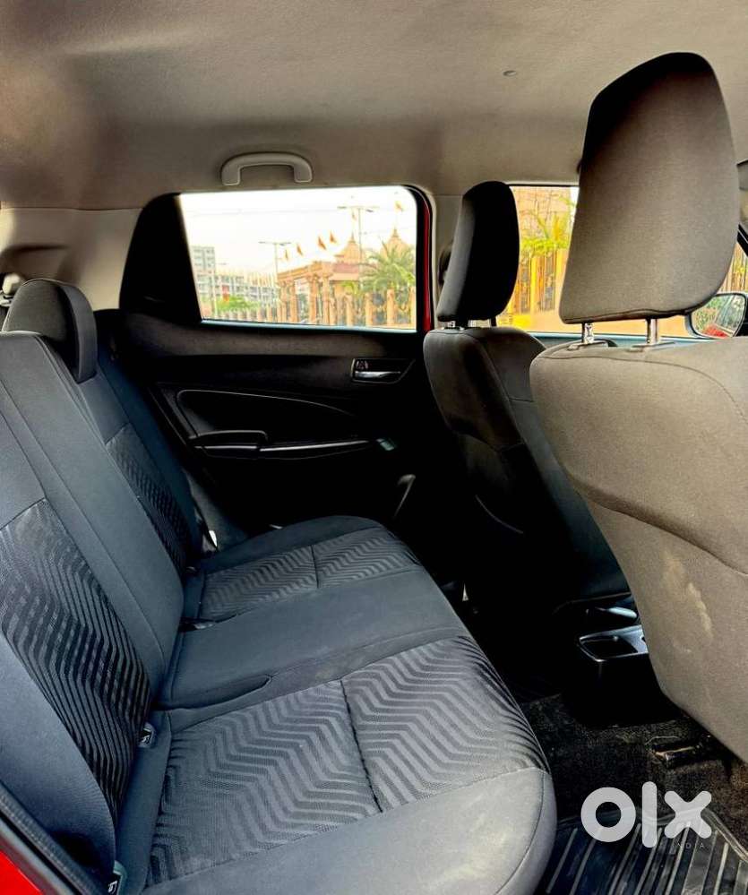 Maruti Suzuki Swift Vxi Optional, 2022, Petrol