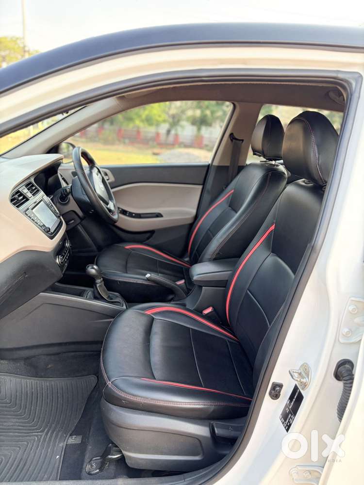 Hyundai I20 Petrol Asta, 2017, Petrol