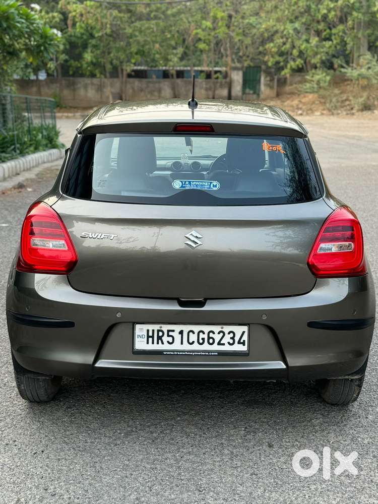 Maruti Suzuki Swift Vxi + Manual, 2022, Petrol