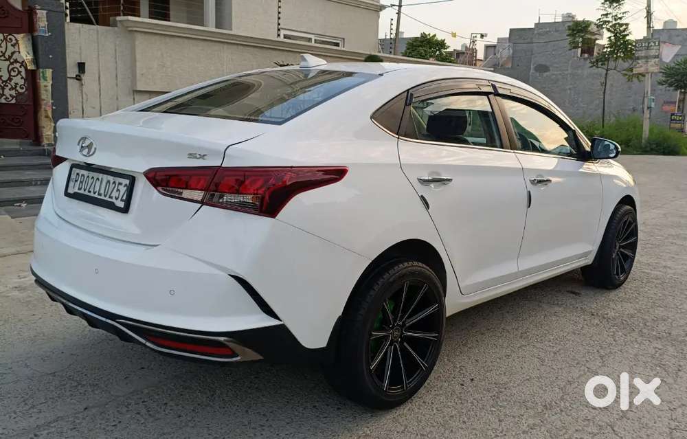 Showroom Condition Verna Sx (o) 2020 Top Model