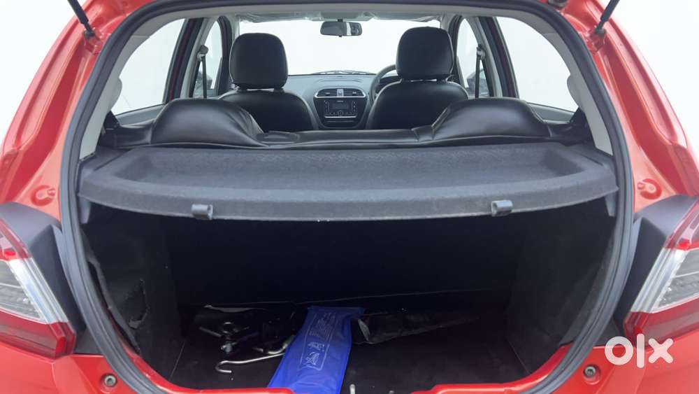 Tata Tiago 1.2 Revotron Xt Option, 2024, Petrol