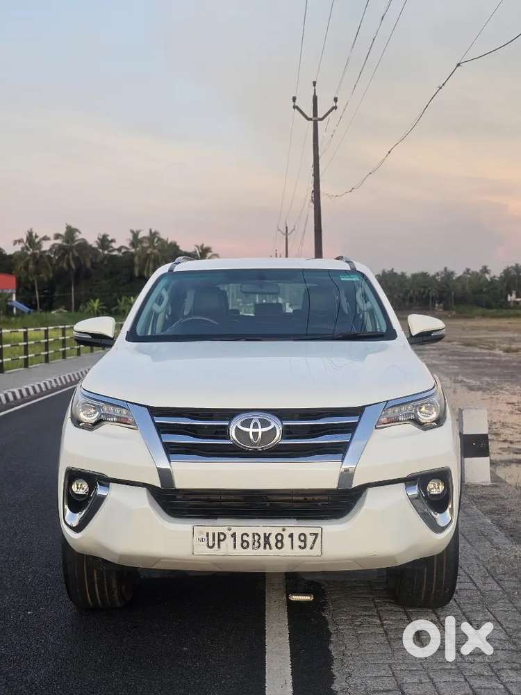 Toyota Fortuner 4x2 Automatic | 2nd Owner | Genuine 98,000 Km |