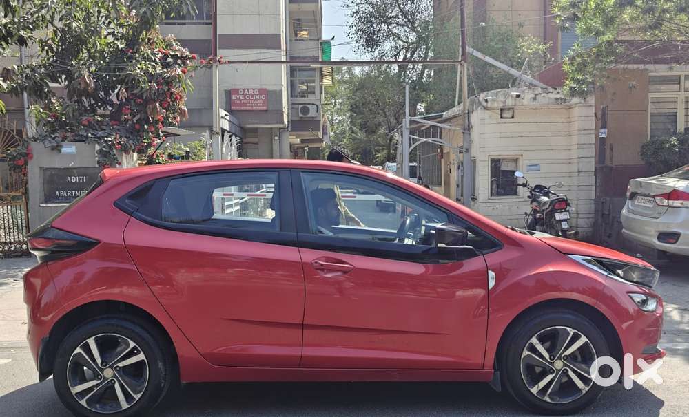 Tata Altroz Xz, 2022, Petrol