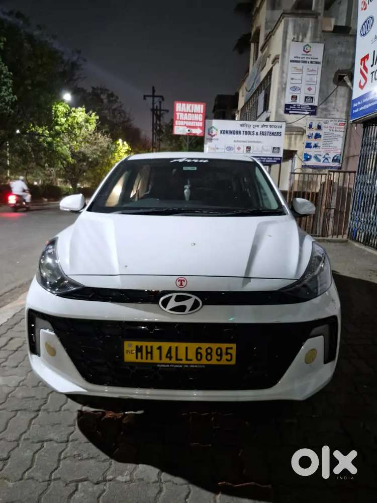 Hyundai Aura Petrol + Cng 2024