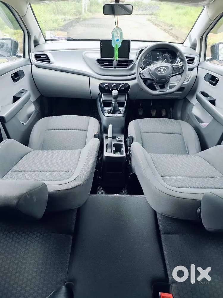 Tata Altroz 1.2 Xe 2021