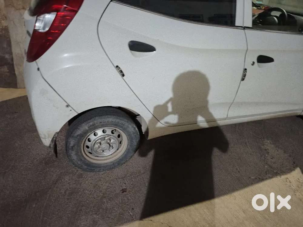 Hyundai Eon 2015 Lpg 112000 Km Driven