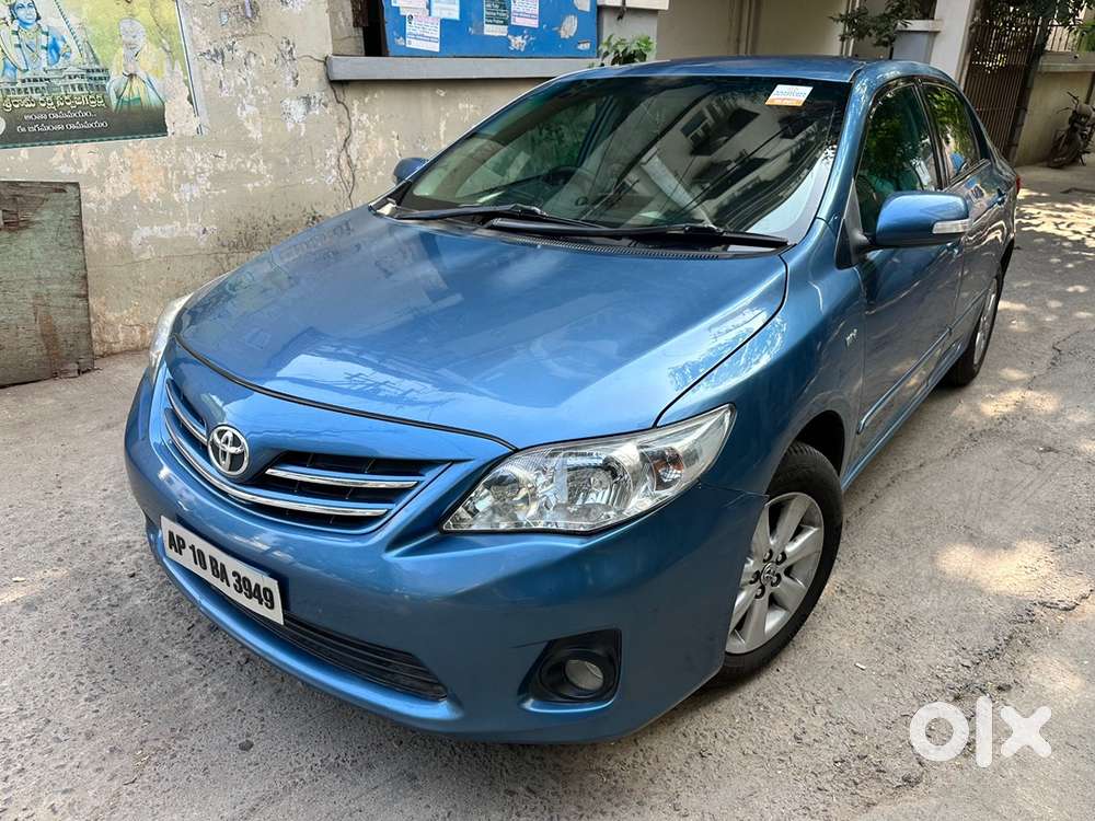 Toyota Corolla Altis 2012