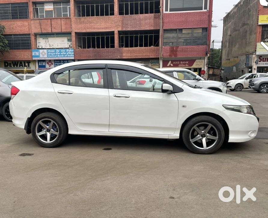 Honda City V Mt Exclusive, 2010, Petrol