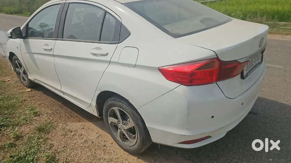 Honda City Sv Mt 2016 Fresh Tyres Insurance Till October 2027