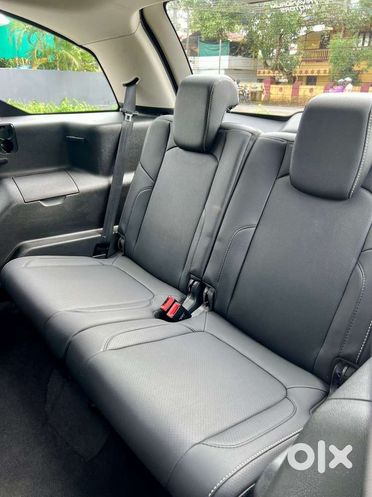 Tata Hexa 2.2 Xta 4x2 6 Str Dual Tone, 2018, Diesel