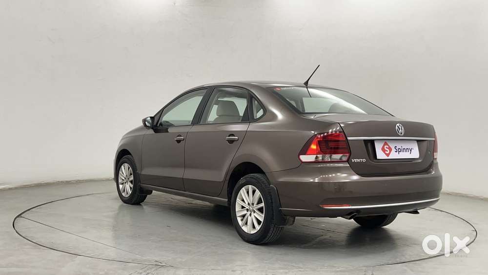 Volkswagen Vento Petrol Highline, 2016, Petrol